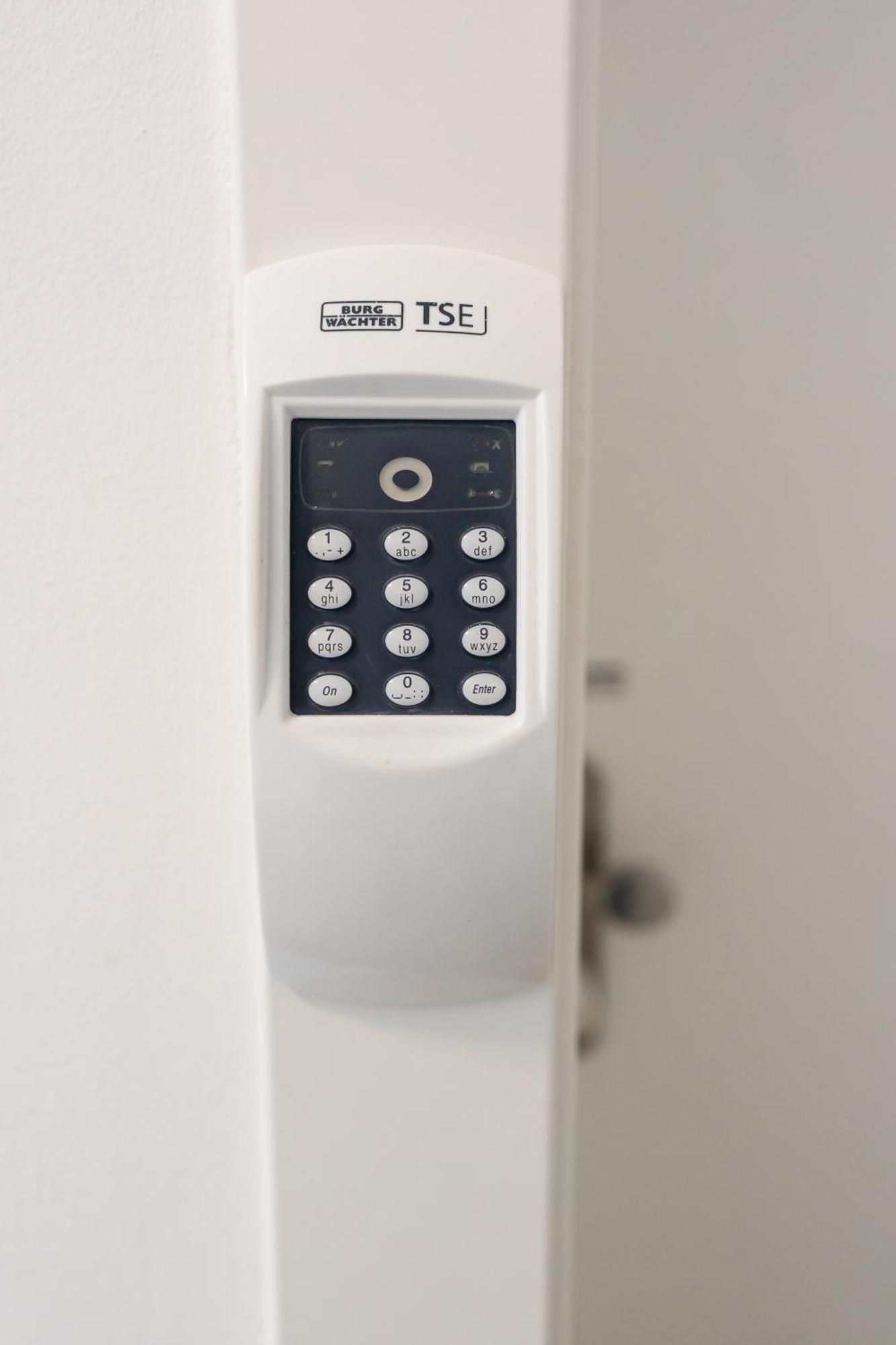 Vienna City Apartments - Metro 1160 ウィーン エクステリア 写真