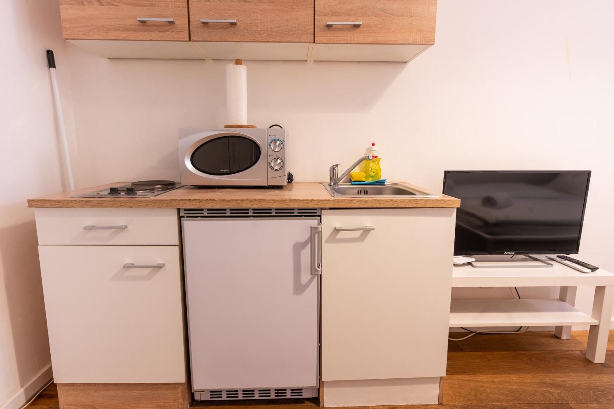 Vienna City Apartments - Metro 1160 ウィーン エクステリア 写真